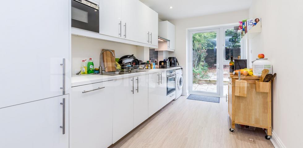 			2 Bedroom, 2 bath, 1 reception Flat			 Moray Road, FINSBURY PARK-STROUD GREEN