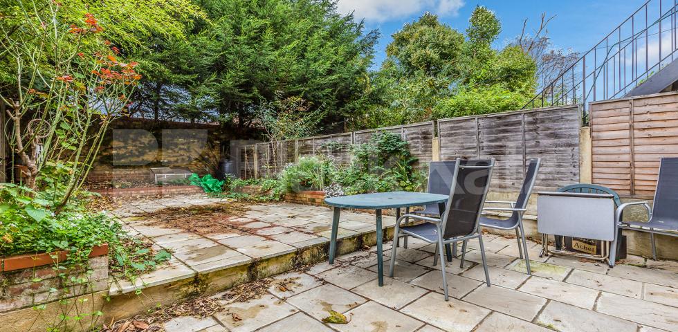 			2 Bedroom, 2 bath, 1 reception Flat			 Moray Road, FINSBURY PARK-STROUD GREEN