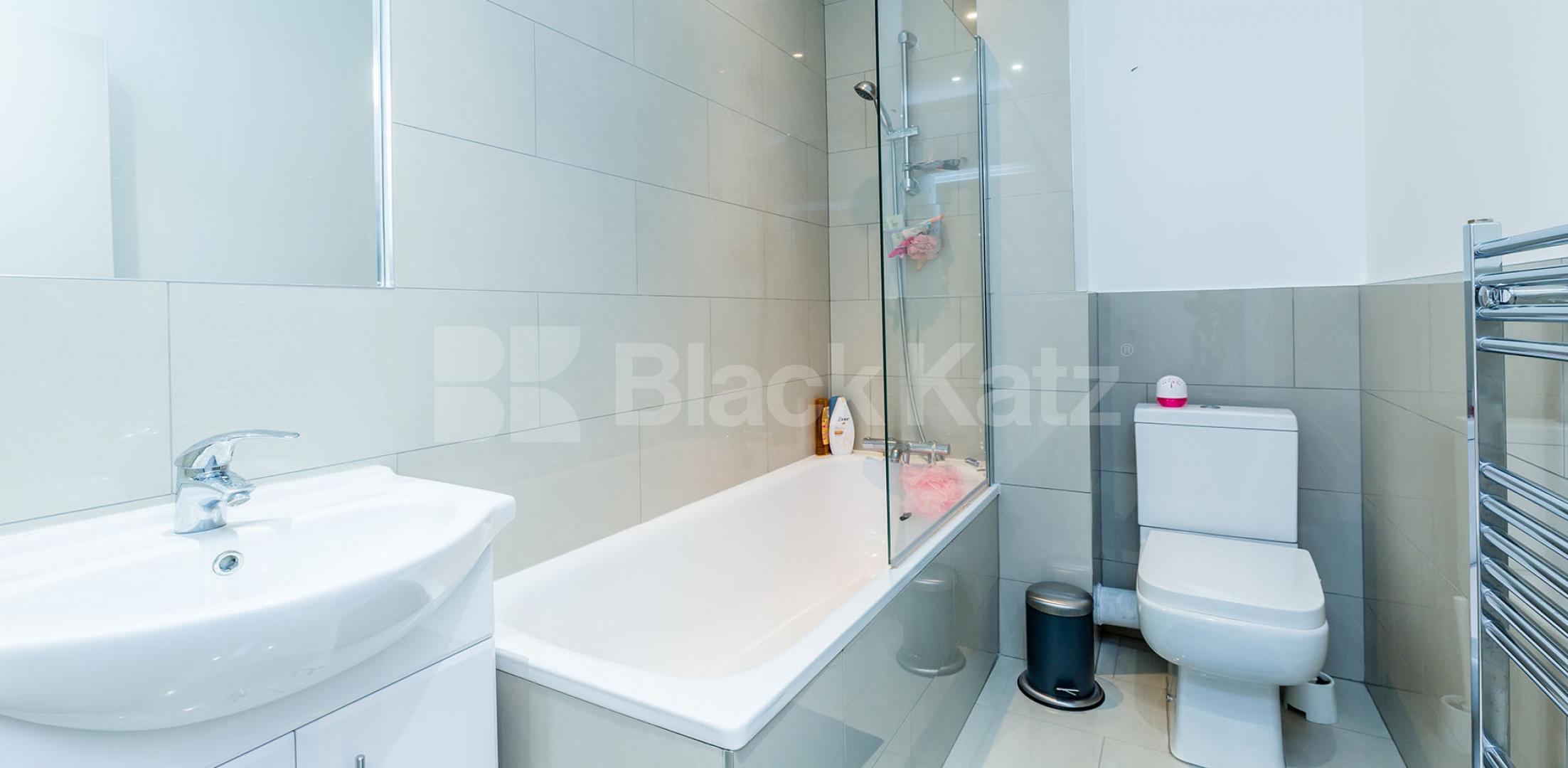 			2 Bedroom, 2 bath, 1 reception Flat			 Moray Road, FINSBURY PARK-STROUD GREEN