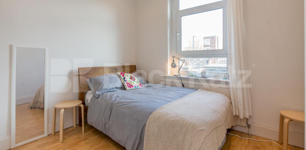 			STUNNING 3 BEDROOM BY HIGHBURY FIELDS, 3 Bedroom, 1 bath, 1 reception Flat			 Morgan Mansions, Morgan Road, HIGHBURY AND ISLINGTON-HOLLOWAY