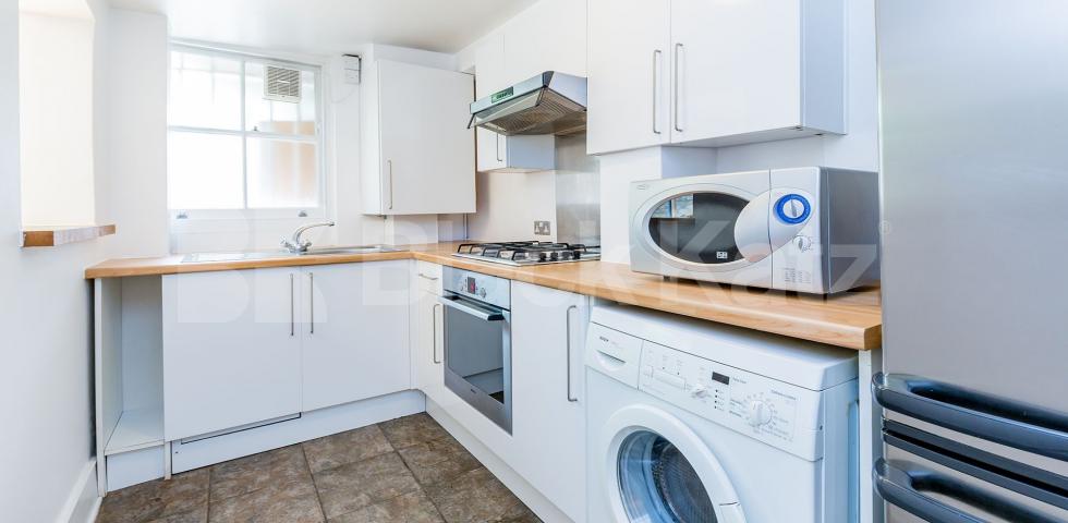			GARDEN FLAT!, 1 Bedroom, 1 bath, 1 reception Flat			 Hartham Road, HILLMARTON CONSERVATION AREA