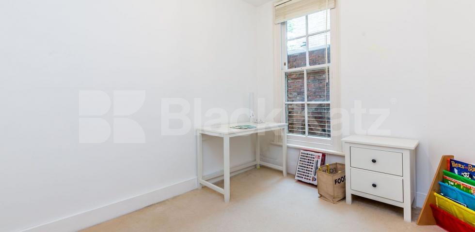 			Beautiful Garden Property !, 2 Bedroom, 1 bath, 1 reception Ground Floor Flat			 Barnard Hill, Muswell Hill