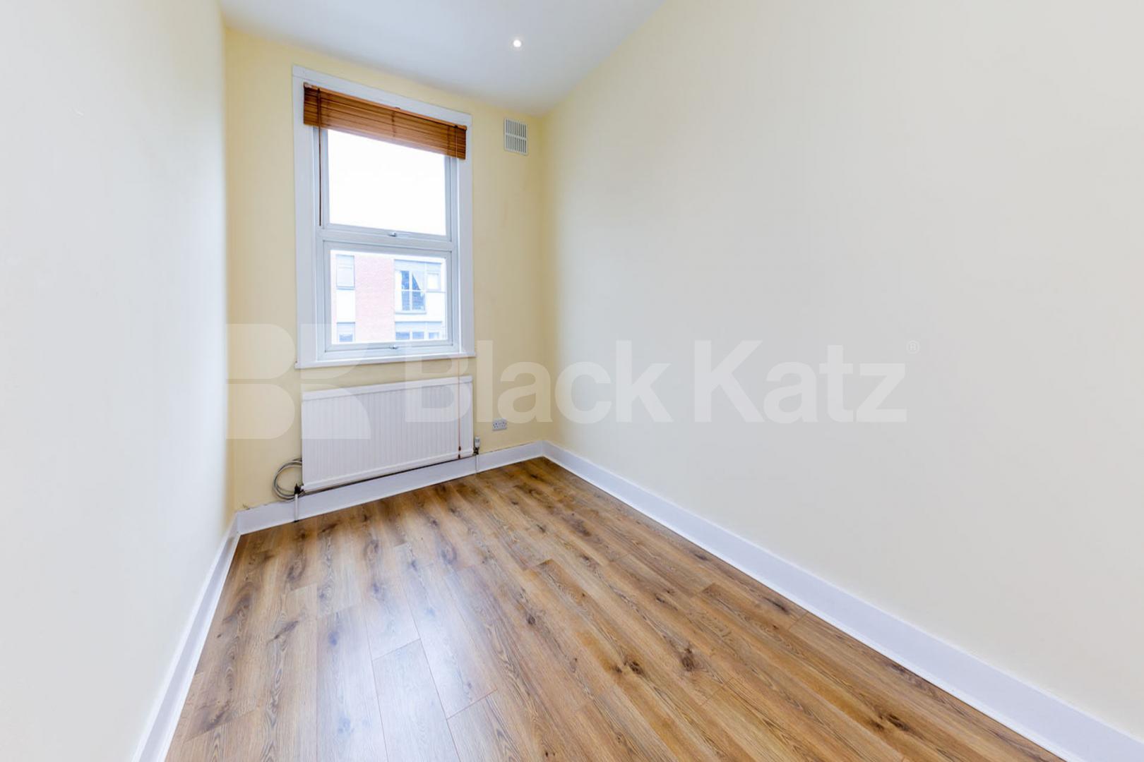 Near to an array of amenities on Stroud Green Road and a short walk to a station Hanley Road, Finsbury Park