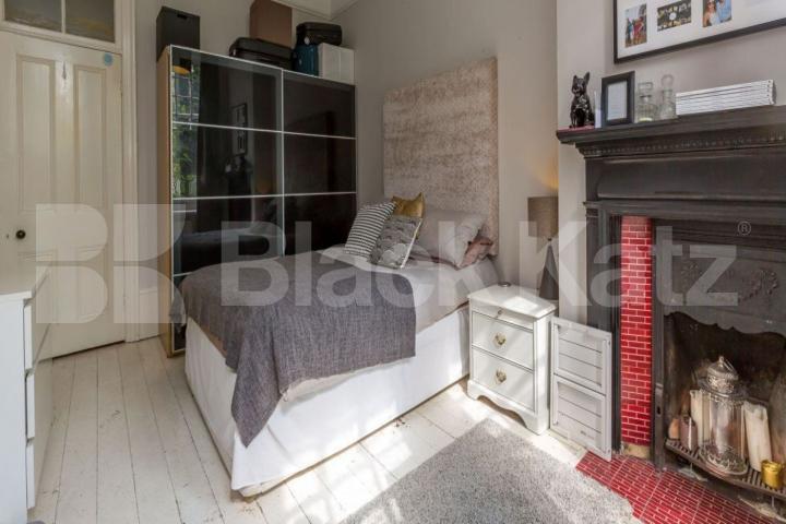 Stunning Mansion Block Seconds to Highgate Village and Archway tube zone 2  Linden Mansions, Hornsey Lane, Highgate