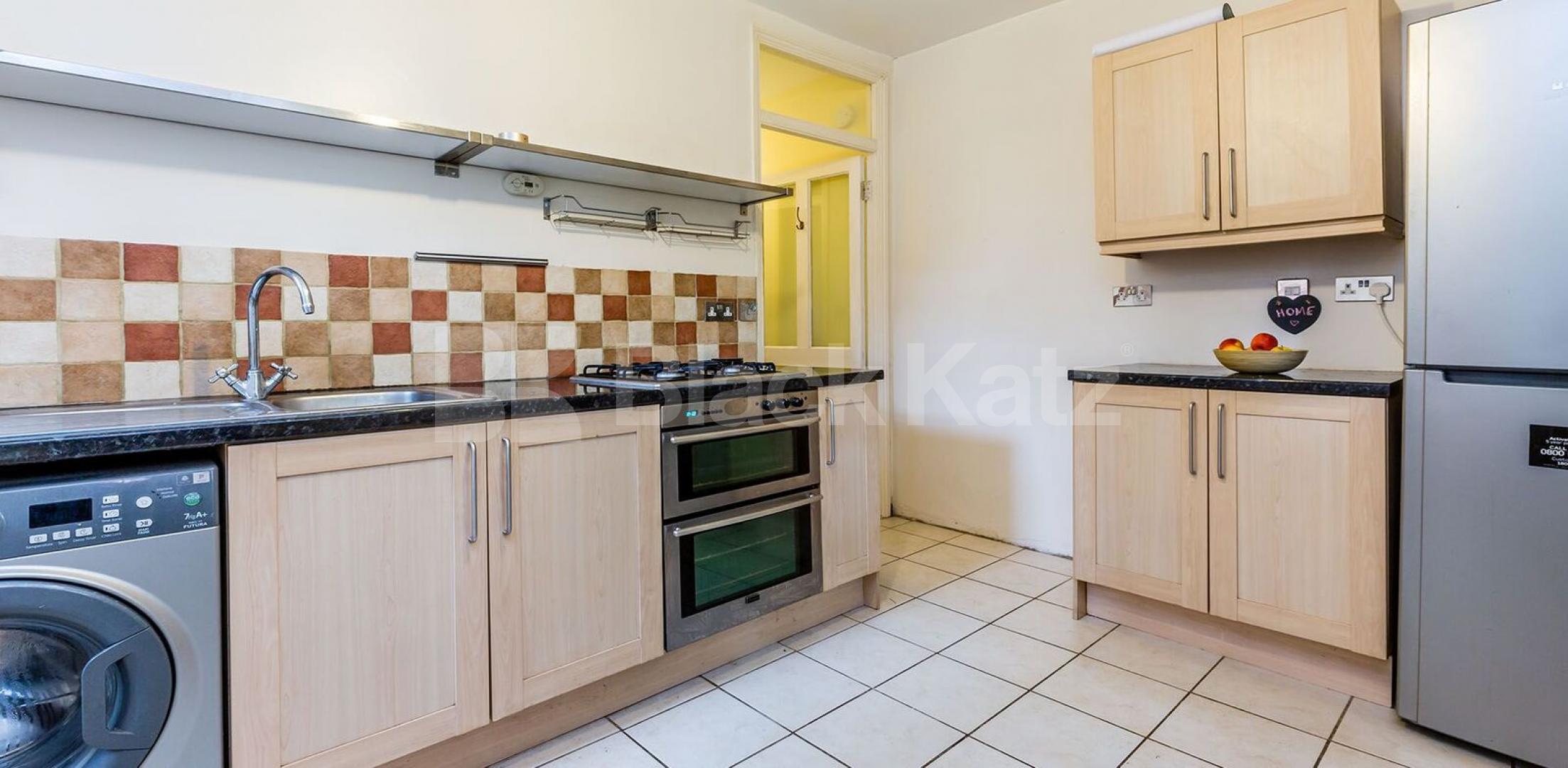 			Beautiful Garden Property !, 2 Bedroom, 1 bath, 1 reception Ground Floor Flat			 Barnard Hill, Muswell Hill