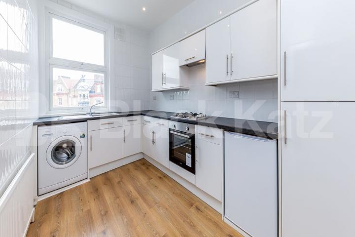 Near to an array of amenities on Stroud Green Road and a short walk to a station Hanley Road, Finsbury Park