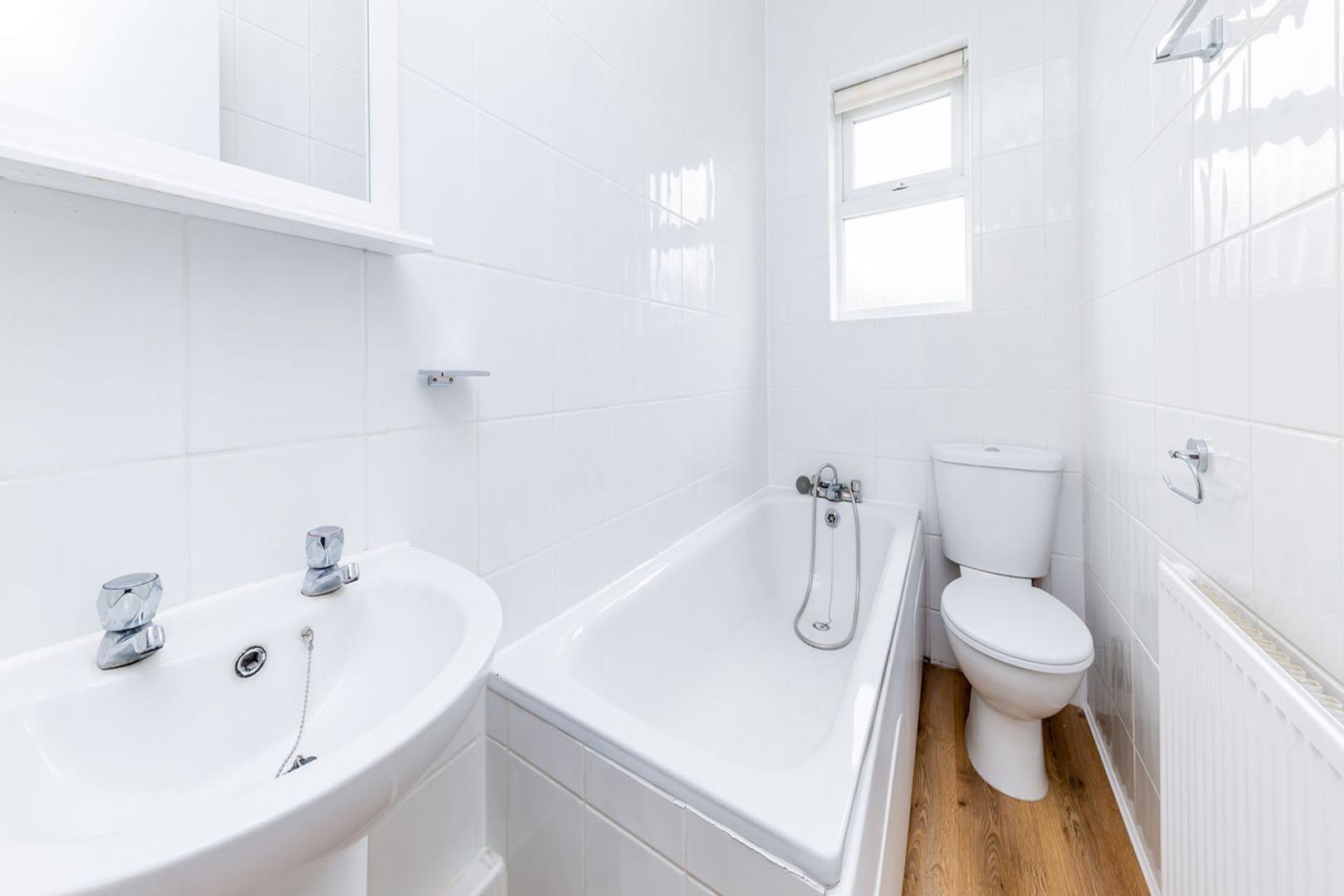 Near to an array of amenities on Stroud Green Road and a short walk to a station Hanley Road, Finsbury Park