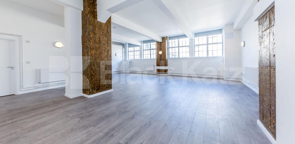 Large Live work studio located within a warehouse conversion in Haggerston Ability View - Kingsland Road, Haggerston