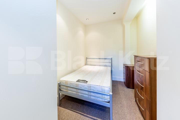 2 bedroom property in the hustle bustle of Chapel Market and Upper Street Chapel Market, ANGEL