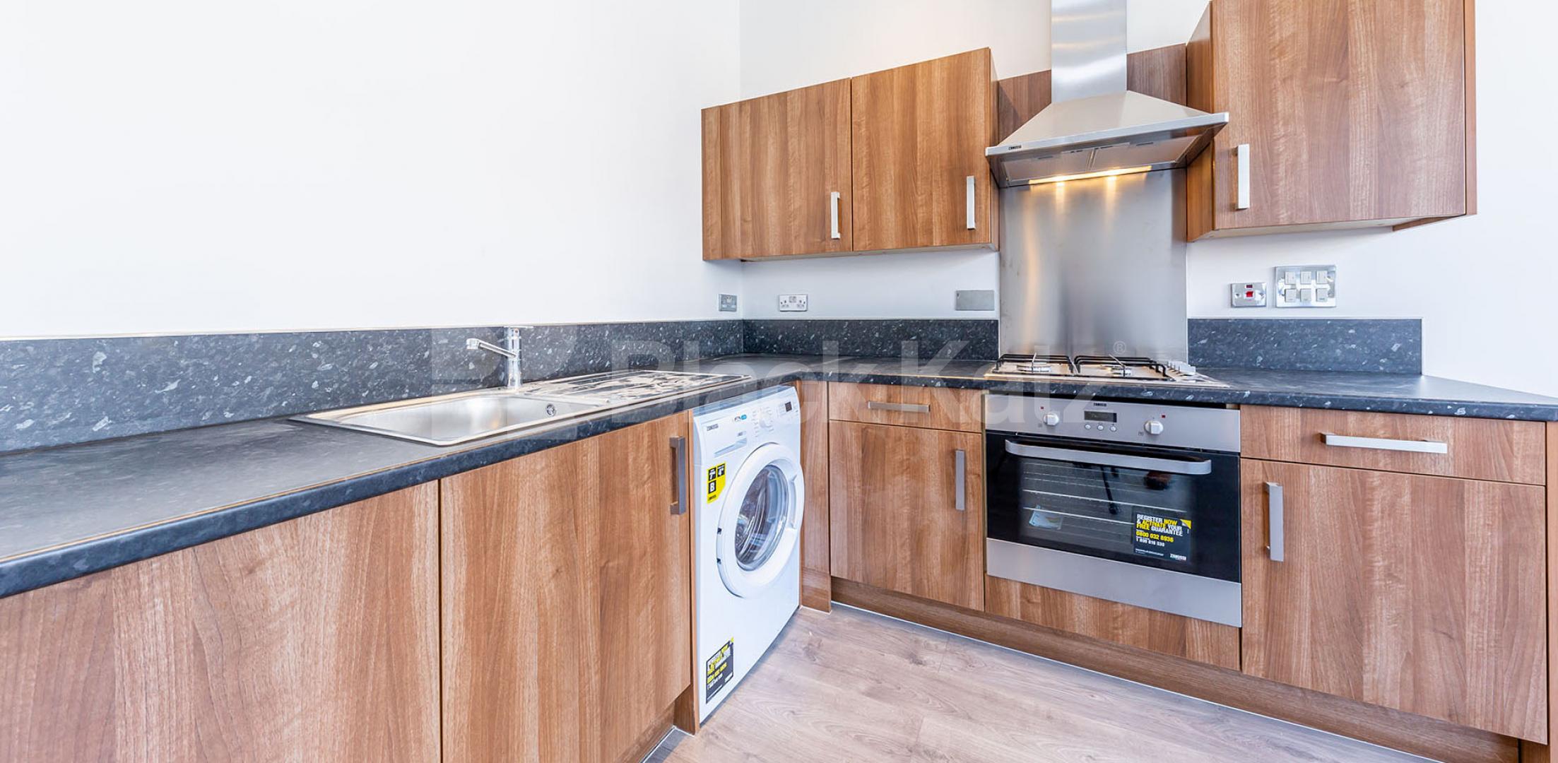 Large Live work studio located within a warehouse conversion in Haggerston Ability View - Kingsland Road, Haggerston