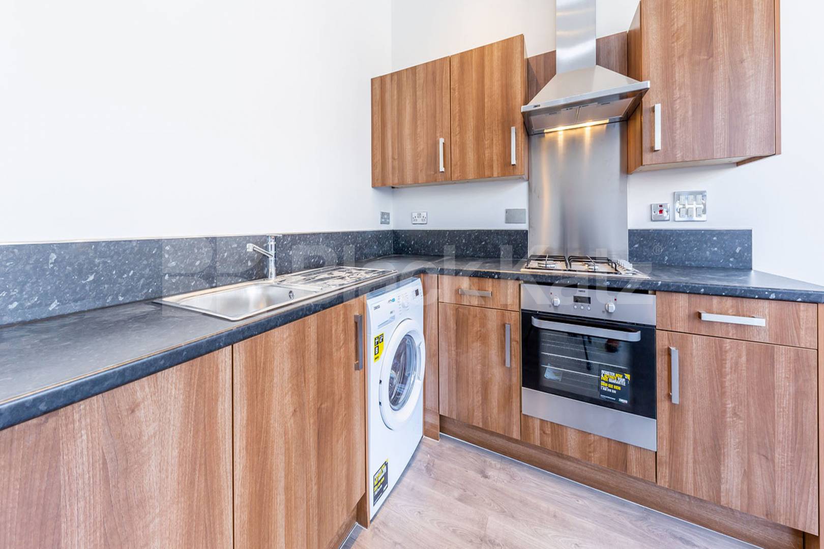 Large live work studio within a warehouse conversion in Haggerston  Ability View - Kingsland Road, Haggerston