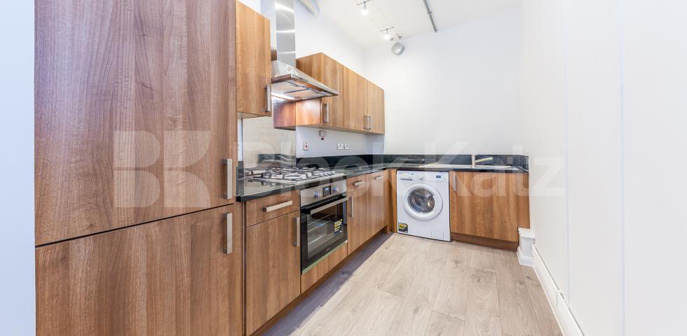 			2 Bedroom, 1 bath, 1 reception Apartment			 ABILITY PLAZA-KINGSLAND ROAD, DALSTON/HAGGERSTON