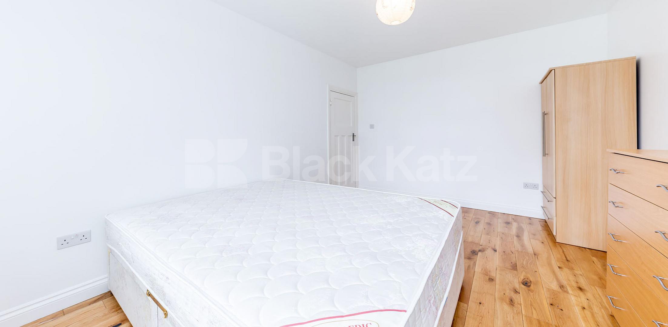 			AVAILABLE NOW!, 3 Bedroom, 1 bath, 1 reception Apartment			 Carleton Road , TUFNELL PARK  