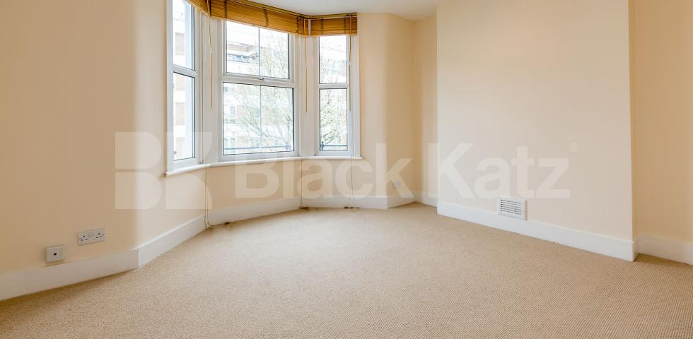 			1 Bedroom, 1 bath, 1 reception Flat			 TEMPLE DWELLINGS-TEMPLE STREET, BETHNAL GREEN-HACKNEY-LONDON FIELDS