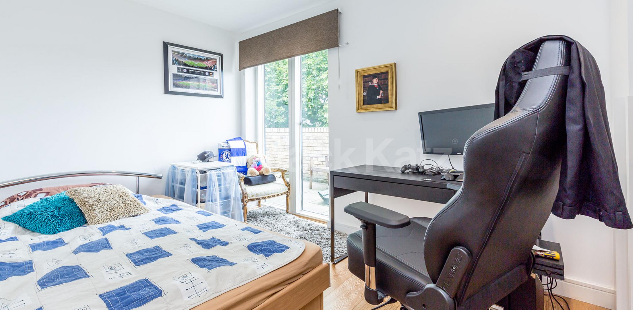 			2 BED / 2 BATH IN RUSSELL SQUARE , 2 Bedroom, 2 bath, 1 reception Flat			 WESTKING PLACE WC1, RUSSELL SQUARE