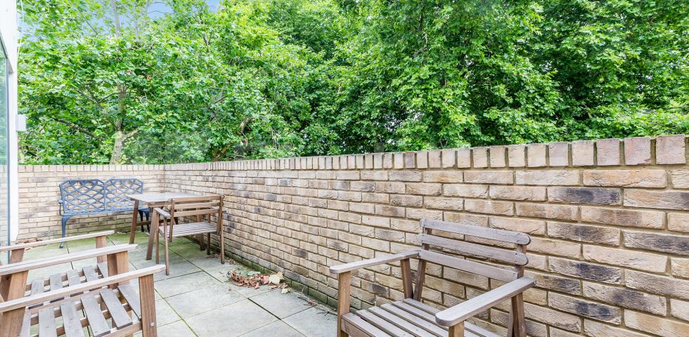 			2 BED / 2 BATH IN RUSSELL SQUARE , 2 Bedroom, 2 bath, 1 reception Flat			 WESTKING PLACE WC1, RUSSELL SQUARE