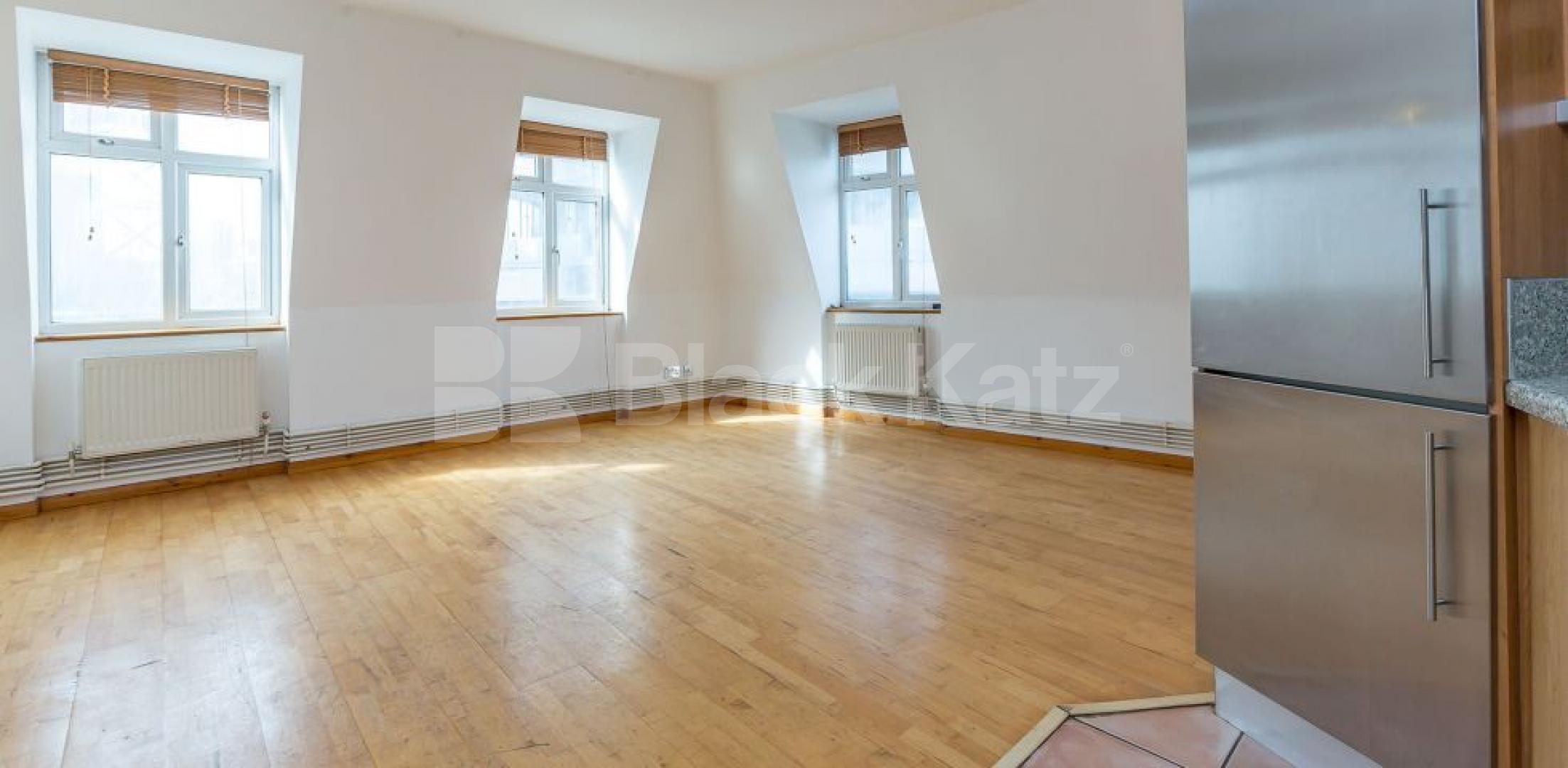 			STUNNING 2 BEDROOM WAREHOUSE APARTMENT, 2 Bedroom, 1 bath, 1 reception Flat			 Atrium Apartments-Felton Street, HAGGERSTON/HOXTON