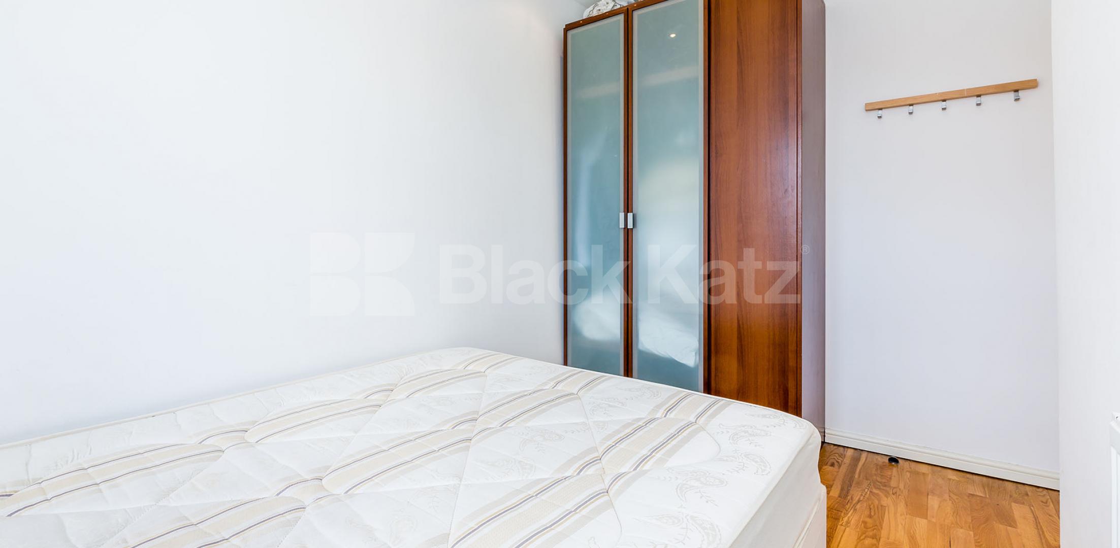 			NEW, 1 Bedroom, 1 bath, 1 reception Flat			 Camden Passage, ANGEL-ISLINGTON