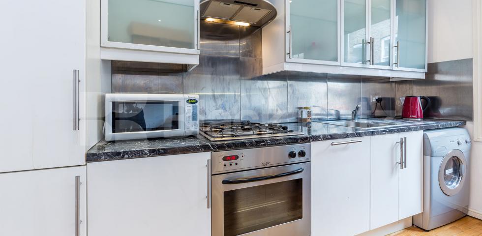 			NEW, 1 Bedroom, 1 bath, 1 reception Flat			 Camden Passage, ANGEL-ISLINGTON