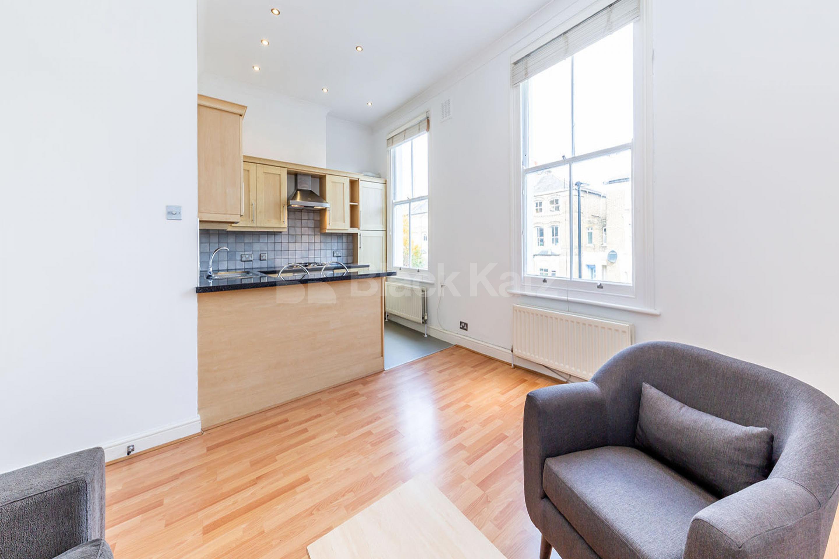 Bright 1 bedroom property located on Tufnell Park Road Minutes to the station Tufnell Park Road, Tufnell Park  N7