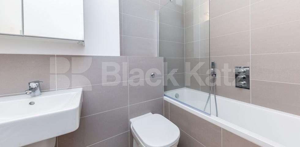 			VIRTUAL TOUR AVAILABLE!, 2 Bedroom, 1 bath, 1 reception Apartment			 GROVE HOUSE-TUDOR ROAD, HACKNEY-BETHNAL GREEN-LONDON FIELDS