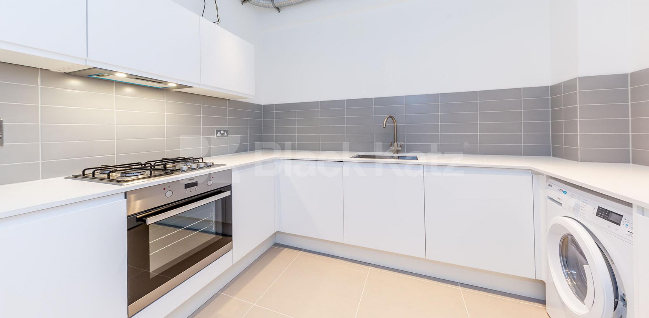 			VIRTUAL TOUR AVAILABLE!, 2 Bedroom, 1 bath, 1 reception Apartment			 GROVE HOUSE-TUDOR ROAD, HACKNEY-BETHNAL GREEN-LONDON FIELDS