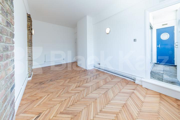 spectacular warehouse Conversion with parquet flooring and balcony Grove House-Tudor Grove, London Fields 