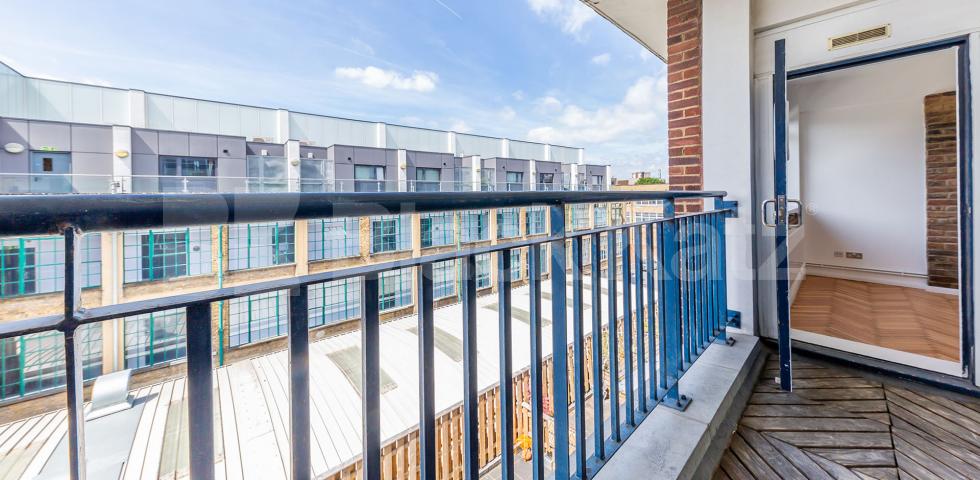 			VIRTUAL TOUR AVAILABLE!, 2 Bedroom, 1 bath, 1 reception Apartment			 GROVE HOUSE-TUDOR ROAD, HACKNEY-BETHNAL GREEN-LONDON FIELDS