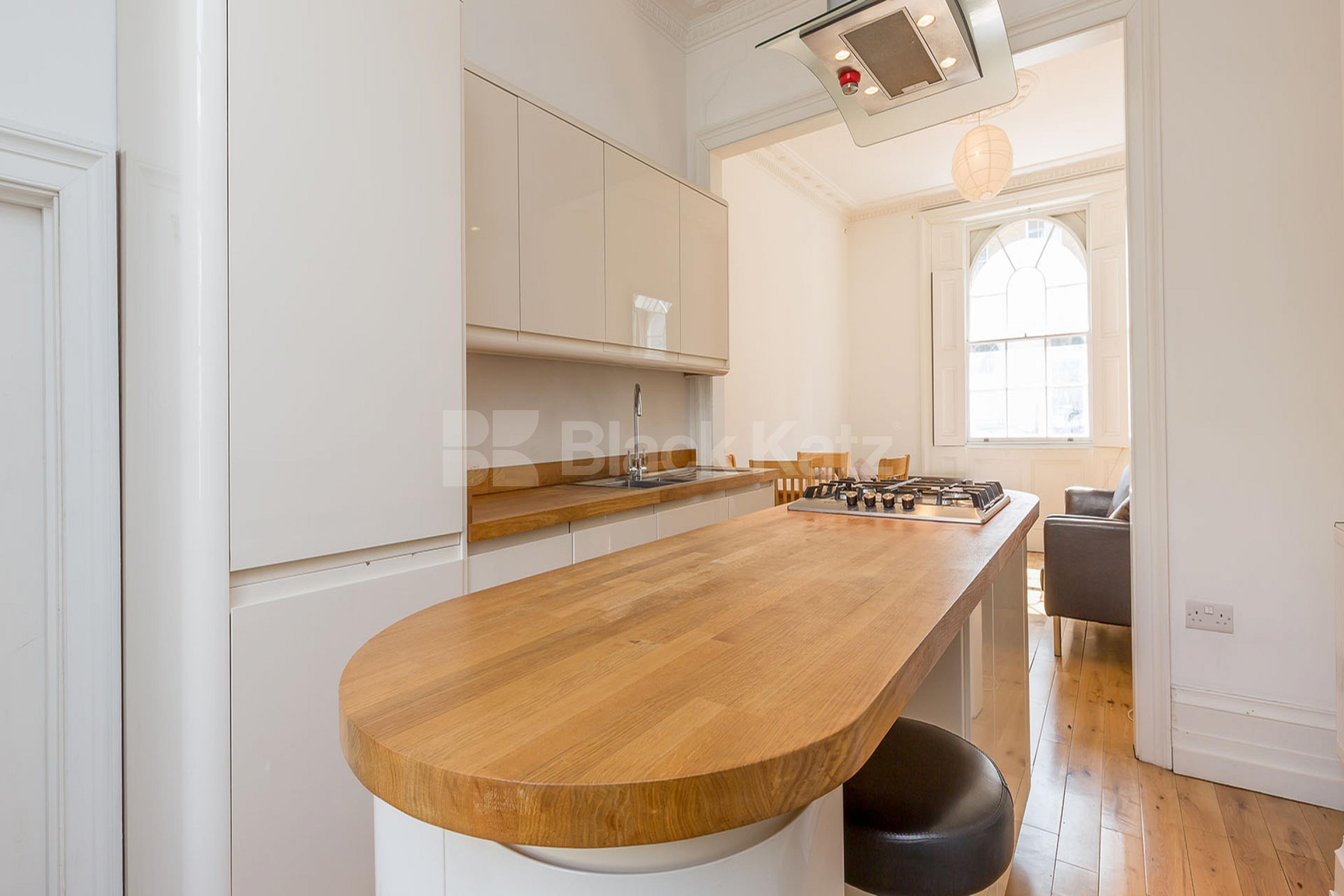 Stunning 3 bedroom with large terrace and garden in a zone 1 location Swinton Street, Kings Cross WC1X