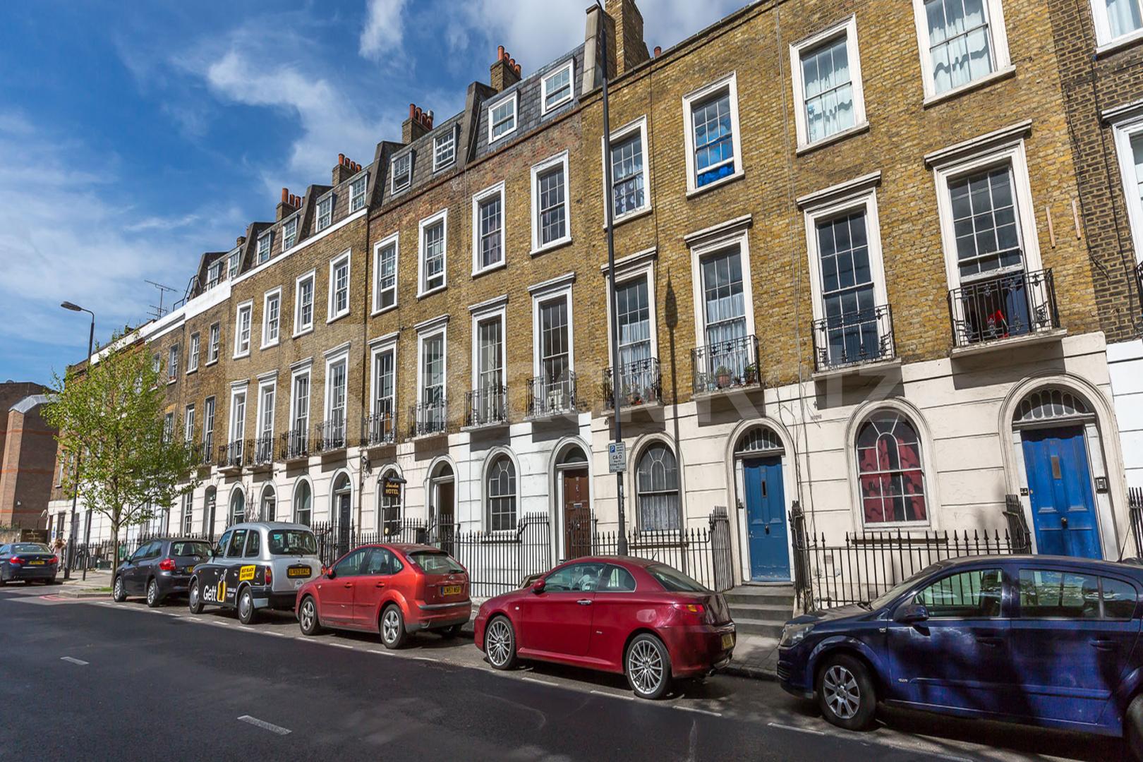 Stunning modern one bedroom property located within a period conversion Swinton Street  , Kings Cross