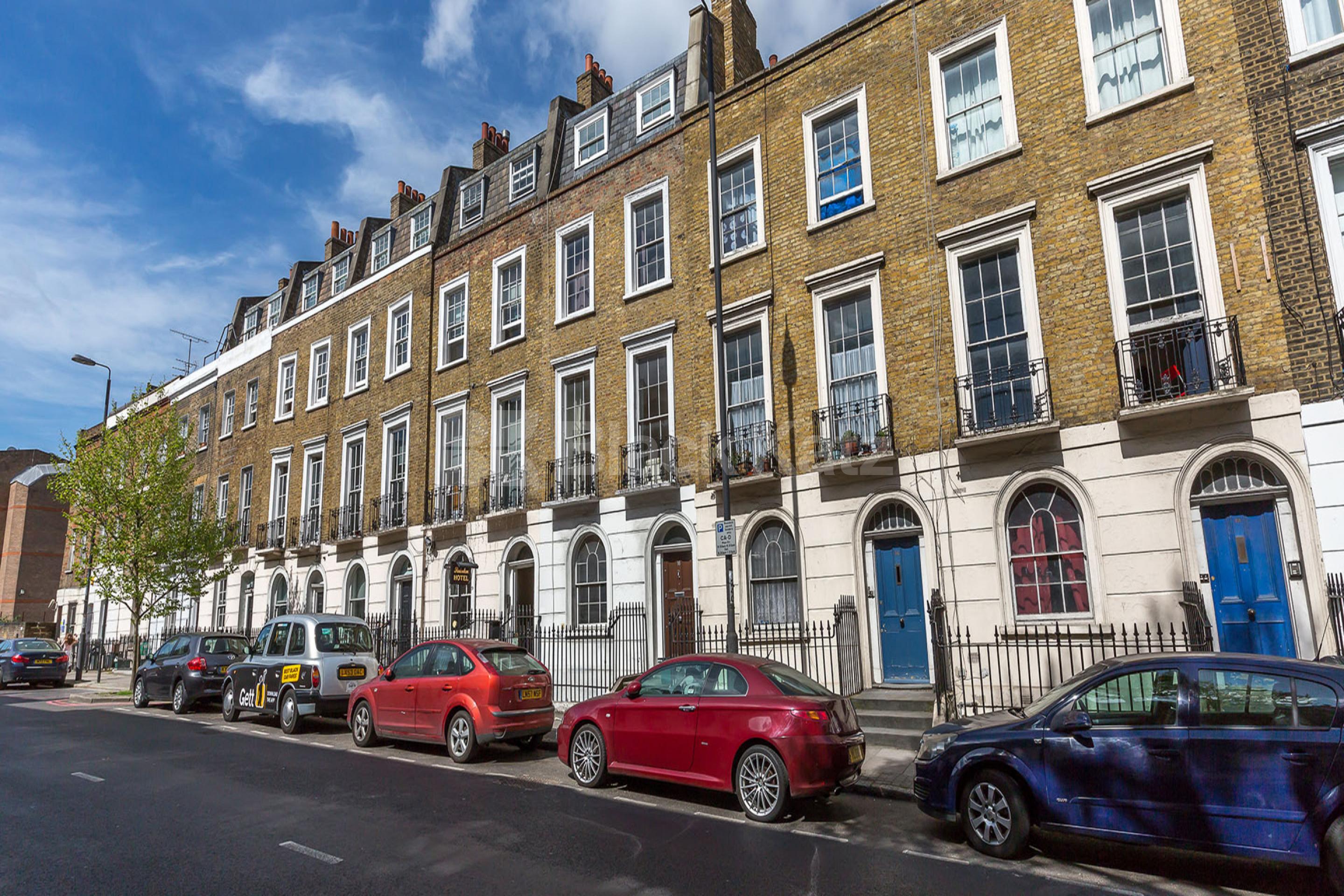 Stunning modern one bedroom property located within a period conversion Swinton Street  , Kings Cross WC1X