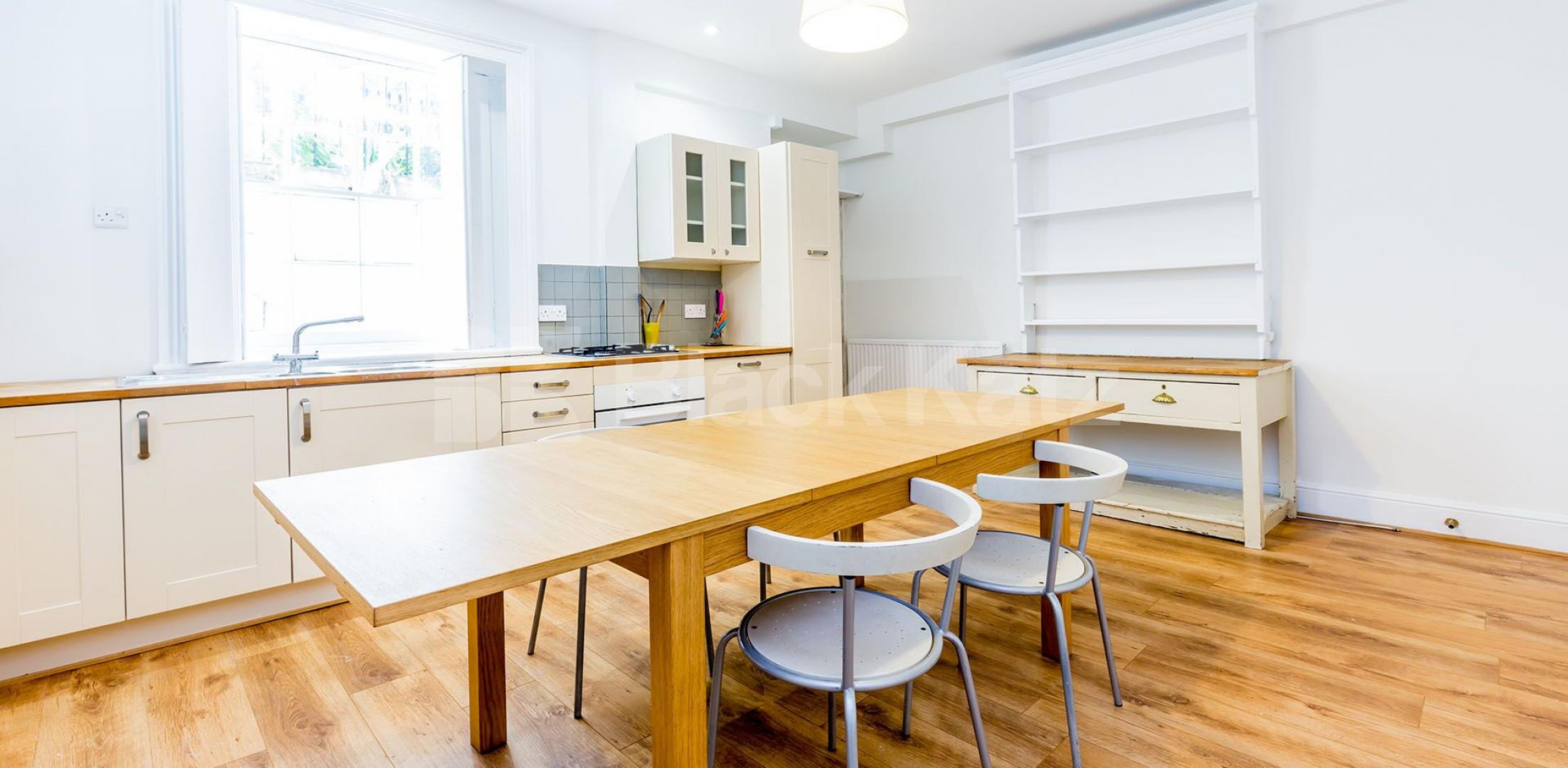 Bright and Stylish One-Bedroom Period Flat to Rent on Mornington Terrace Mornington Terrace, Camden / Regents Park 