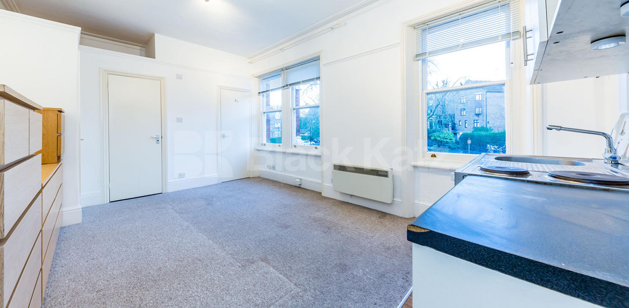 			Fantastic Studio !, Studio Apartment, 1 bath, 1 reception Studio			 Avenue Road, Highgate