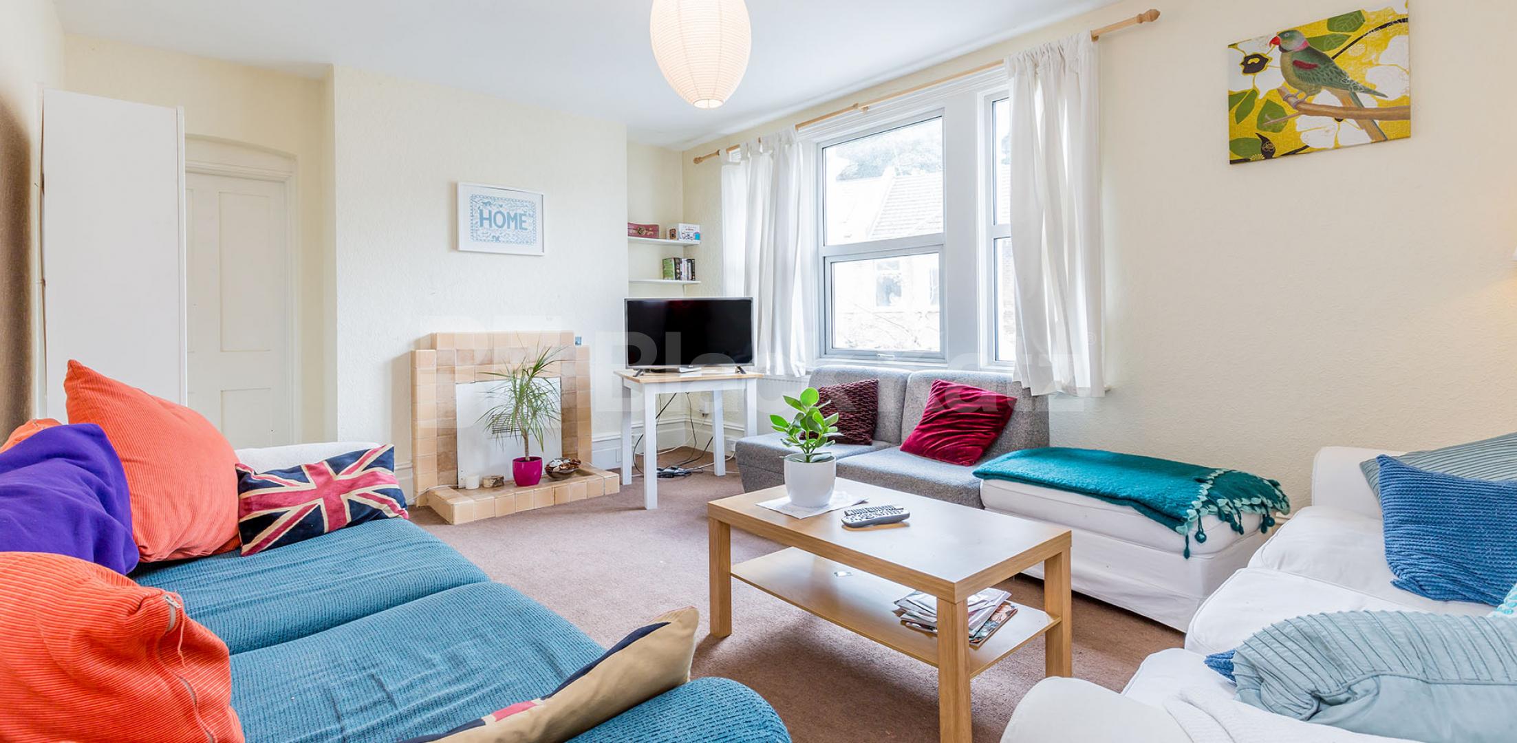 			Great Value For Money, 3 Bedroom, 1 bath, 1 reception Flat			 Edison Road, CROUCH END N8