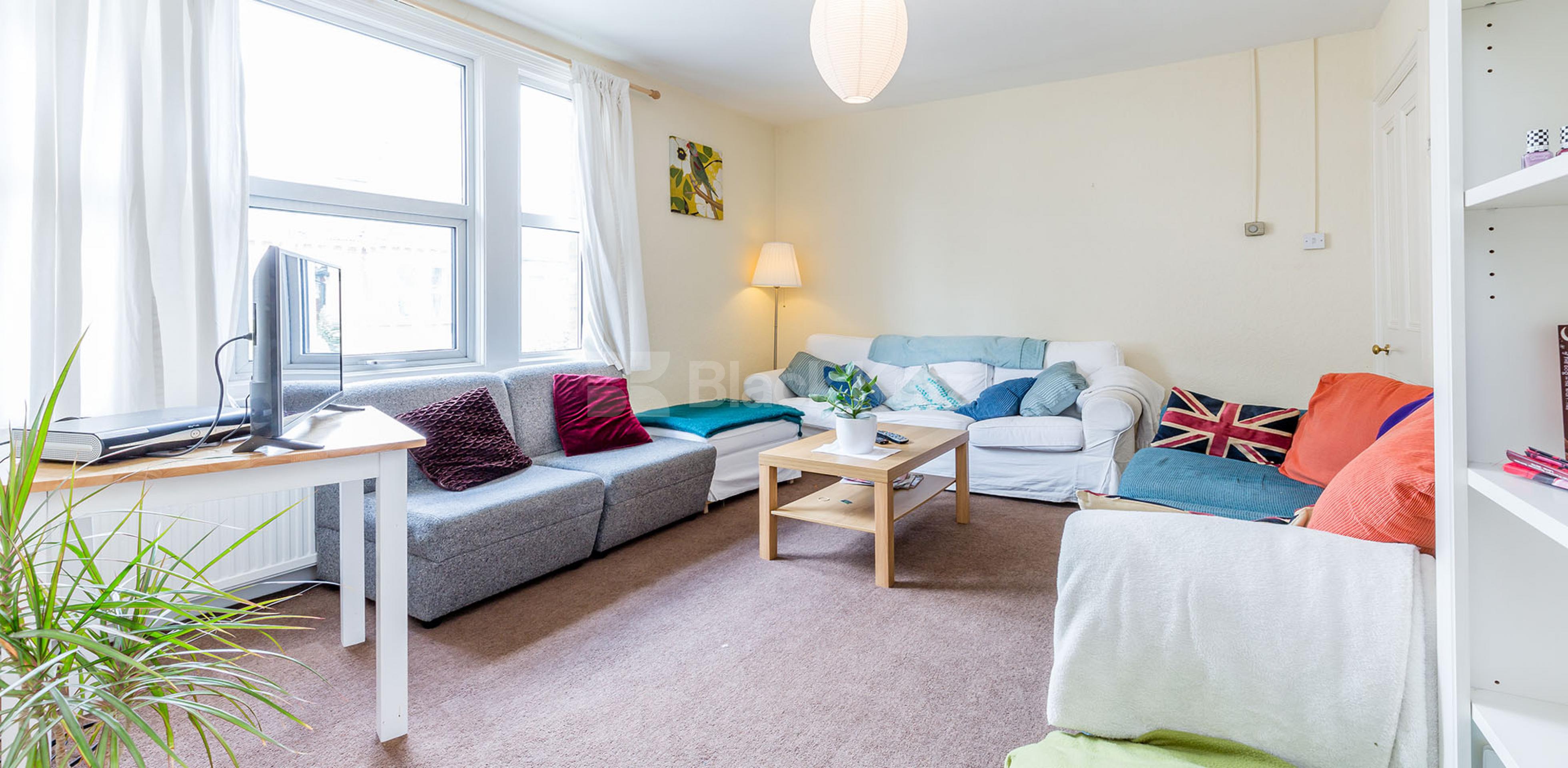 			Great Value For Money, 3 Bedroom, 1 bath, 1 reception Flat			 Edison Road, CROUCH END N8 N8