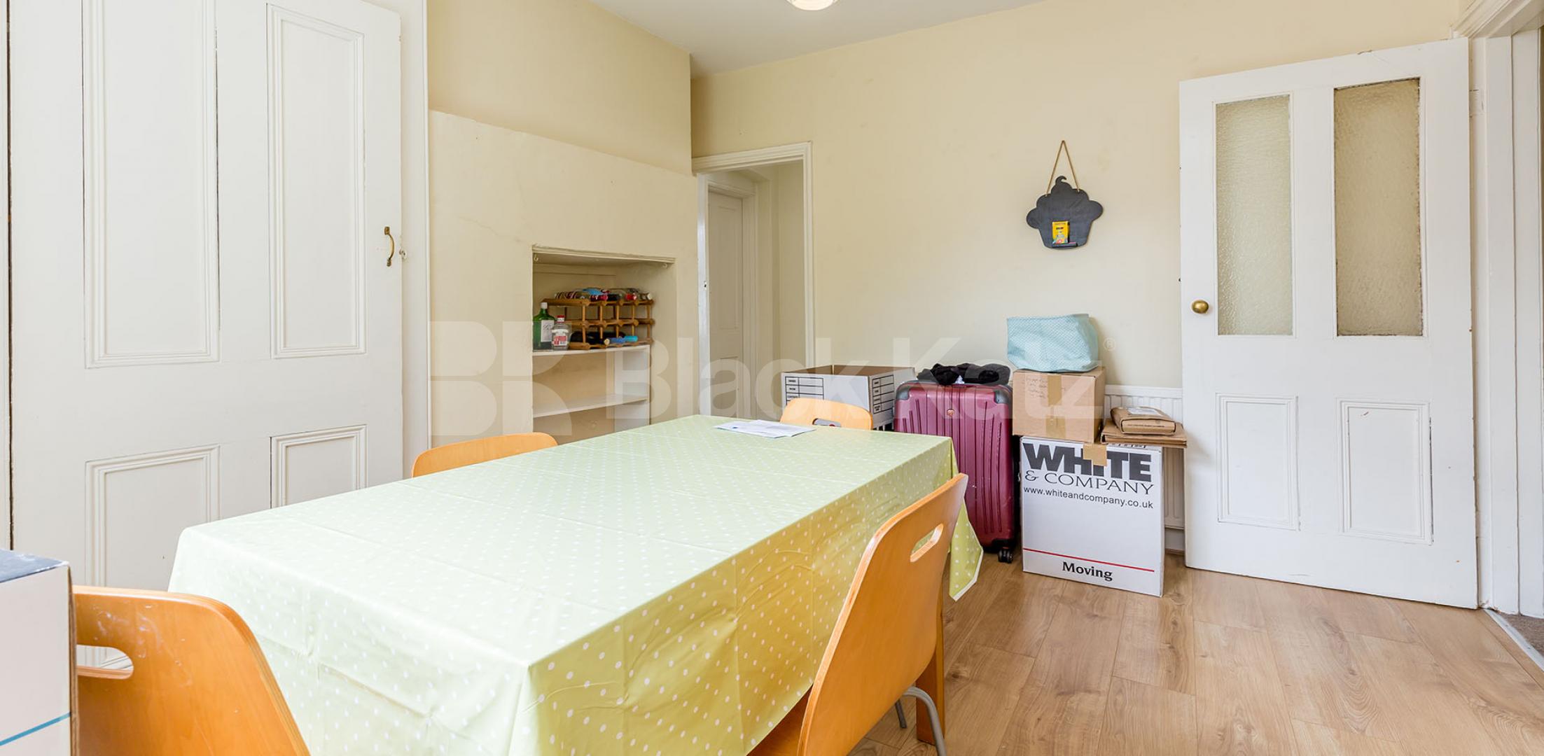 			Great Value For Money, 3 Bedroom, 1 bath, 1 reception Flat			 Edison Road, CROUCH END N8