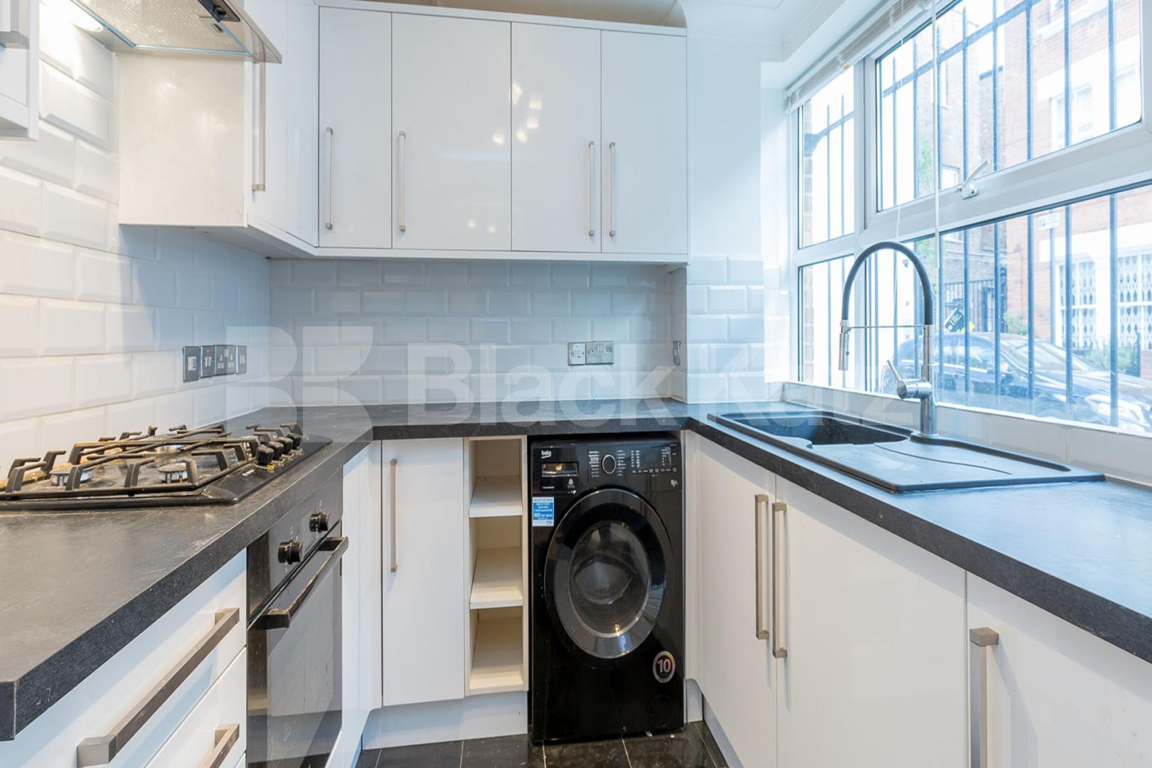 modern and spacious close to zone 2 underground Station  Hargrave Road, Archway