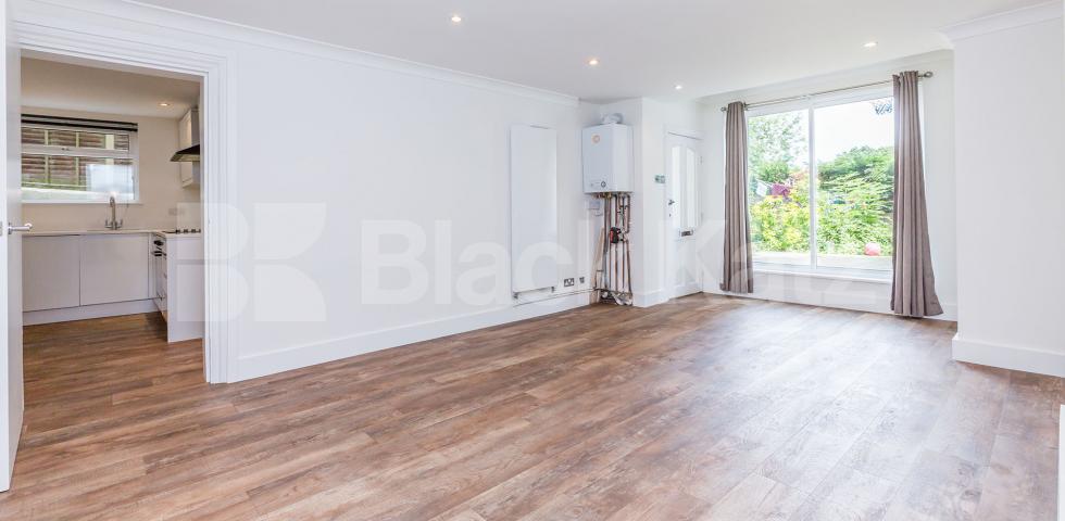 			Fantastic New Instruction !, 2 Bedroom, 1 bath, 1 reception Apartment			 Hadley Highstone, Barnet