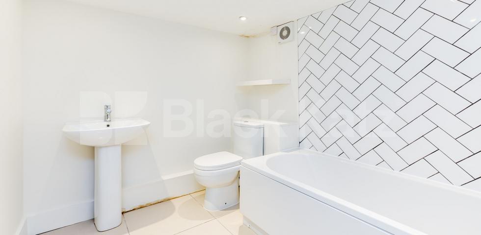 			Fantastic New Instruction !, 2 Bedroom, 1 bath, 1 reception Apartment			 Hadley Highstone, Barnet