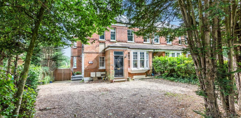 			Fantastic New Instruction !, 2 Bedroom, 1 bath, 1 reception Apartment			 Hadley Highstone, Barnet