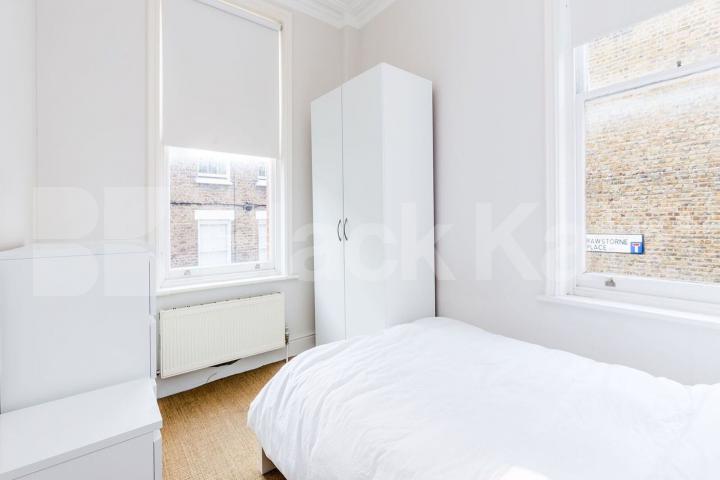 fantasticly located 2 bedroom property within an old pup conversion  Rawstorne Street  , Angel / Clerkenwell