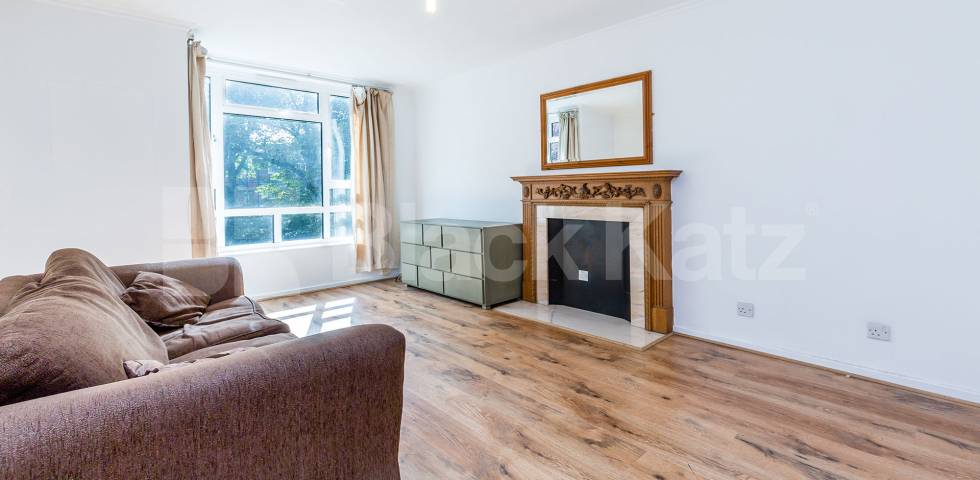 A beautiful one bedroom property located in a private purpose built development  Muswell Hill, Muswell Hill 