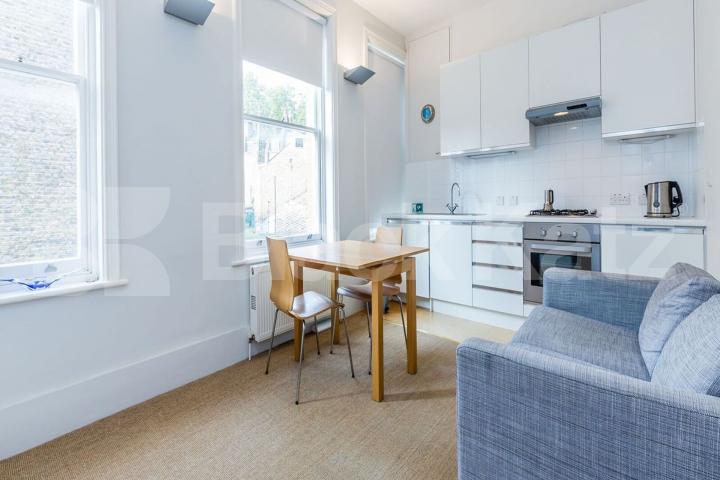 fantasticly located 2 bedroom property within an old pup conversion  Rawstorne Street  , Angel / Clerkenwell