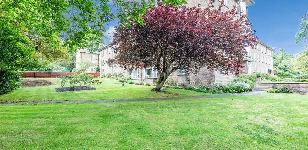 A beautiful one bedroom property located in a private purpose built development  Muswell Hill, Muswell Hill 