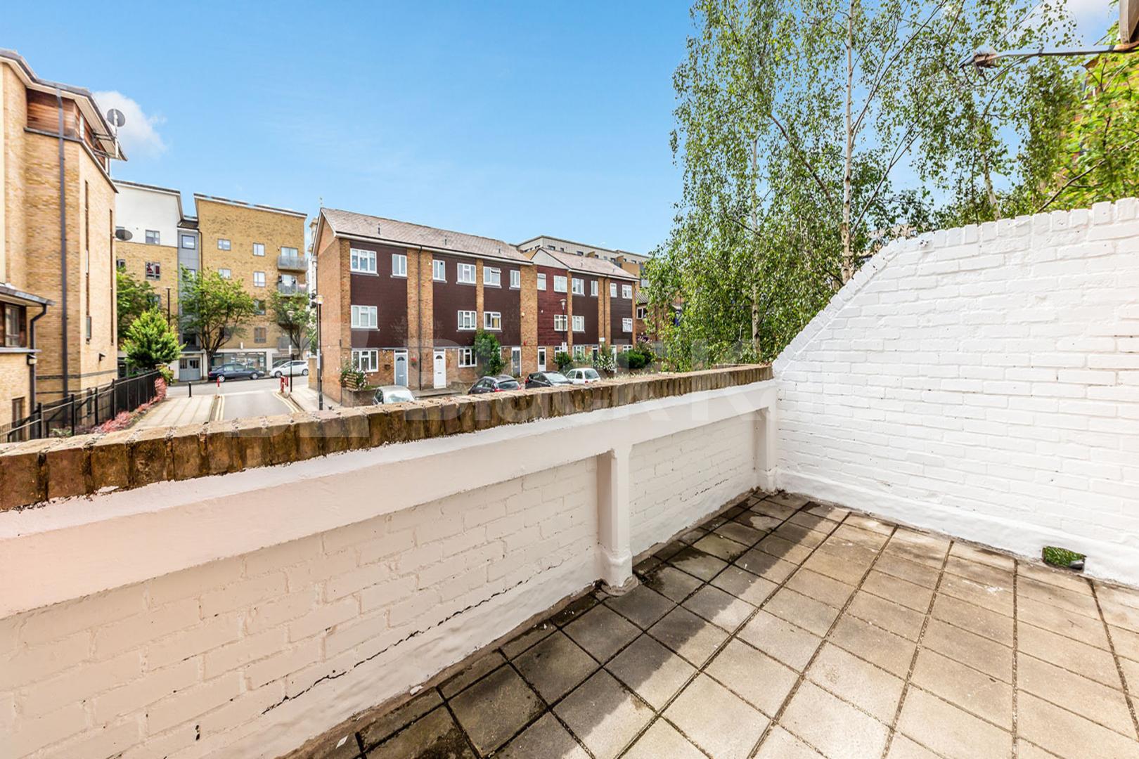 Spacious 3 Bedroom Home with Modern Interiors on Corporation Road N7 Corporation Street , Caledonian Road