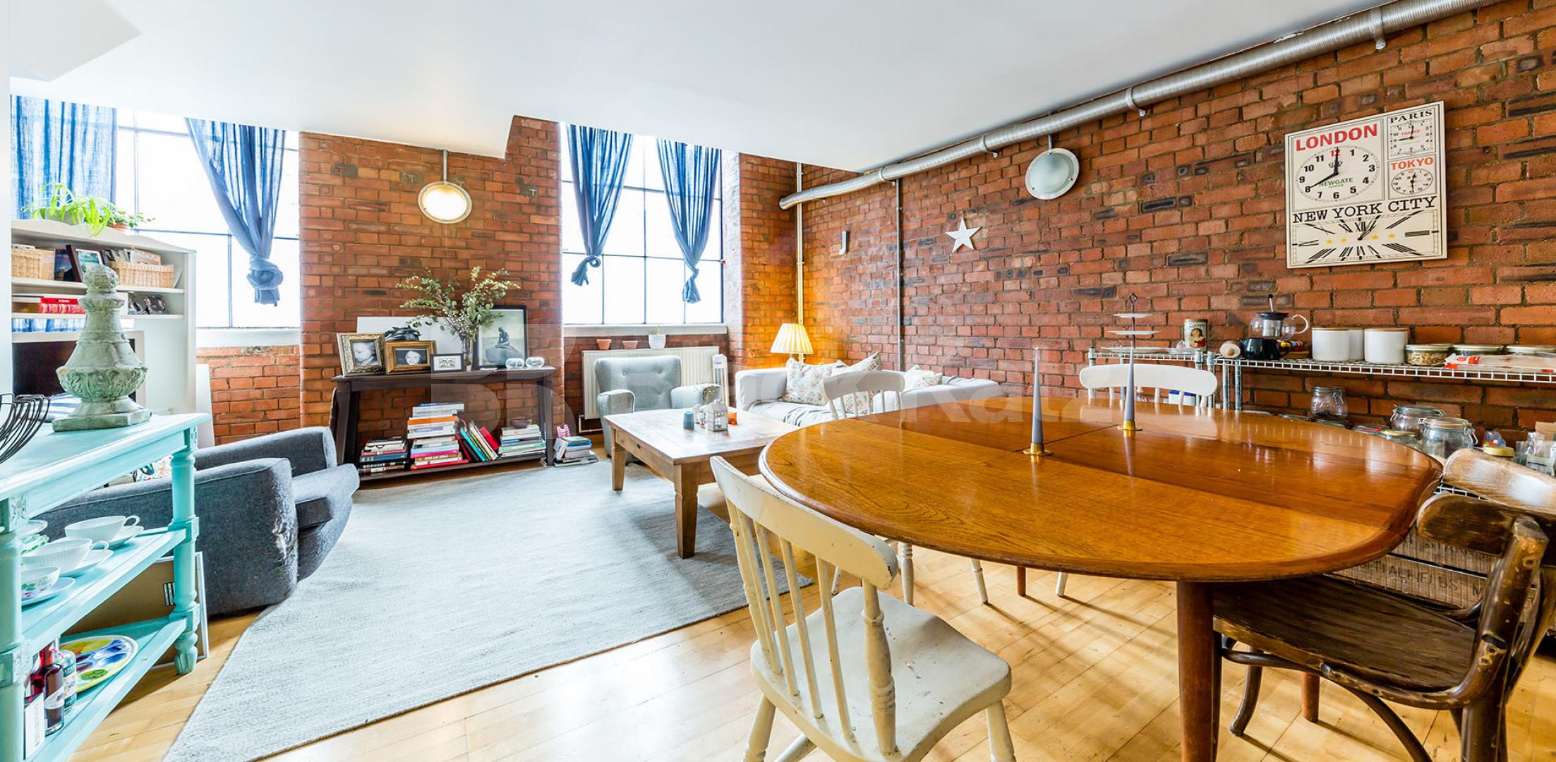 			SPACIOUS WAREHOUSE CONVERSION, 1 Bedroom, 1 bath, 1 reception Flat			 Dove Road, ISLINGTON/CANONBURY N1