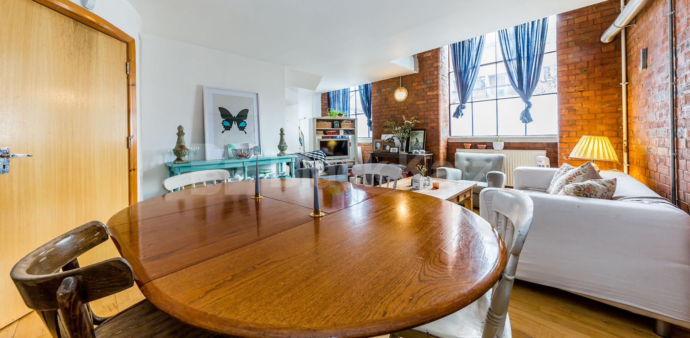 			SPACIOUS WAREHOUSE CONVERSION, 1 Bedroom, 1 bath, 1 reception Flat			 Dove Road, ISLINGTON/CANONBURY N1