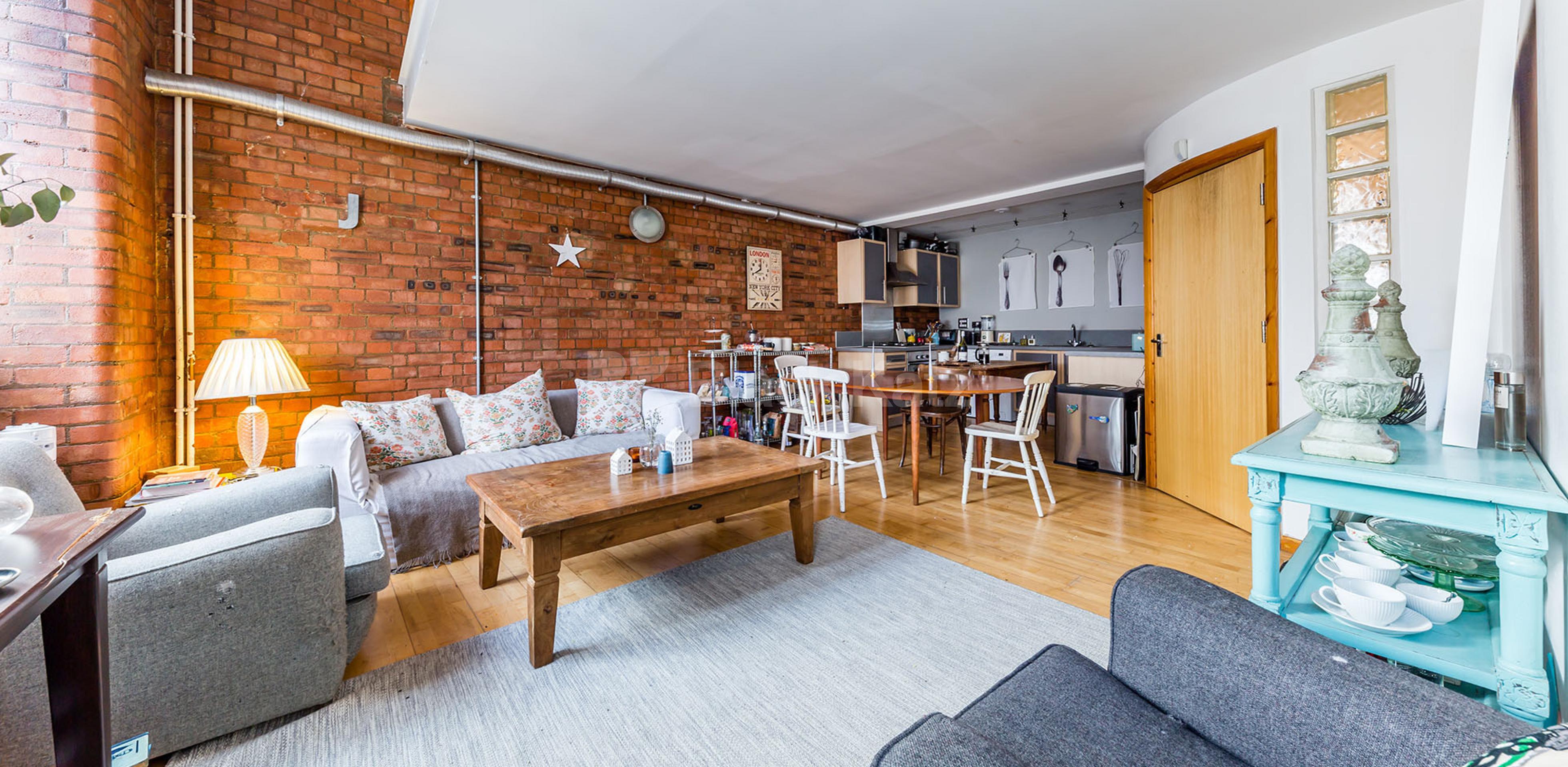 			SPACIOUS WAREHOUSE CONVERSION, 1 Bedroom, 1 bath, 1 reception Flat			 Dove Road, ISLINGTON/CANONBURY N1 N1