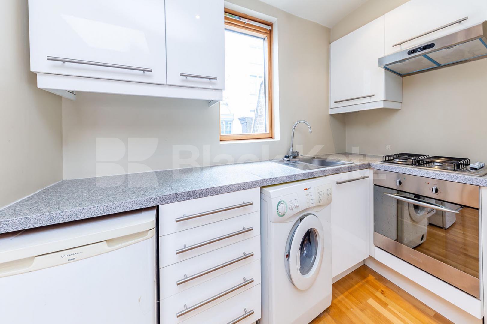 Top floor Studio in a Zone 1 Location Minutes to Old street Station  Westland Place, Old Street