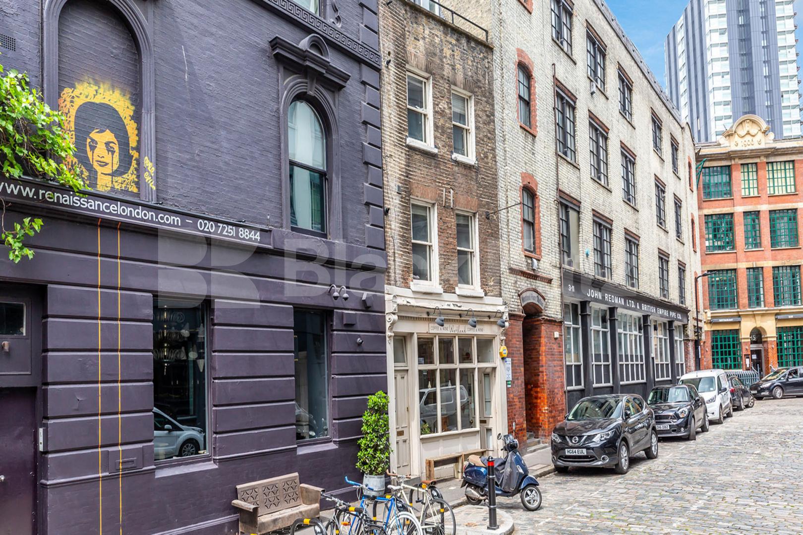 Top floor Studio in a Zone 1 Location Minutes to Old street Station  Westland Place, Old Street